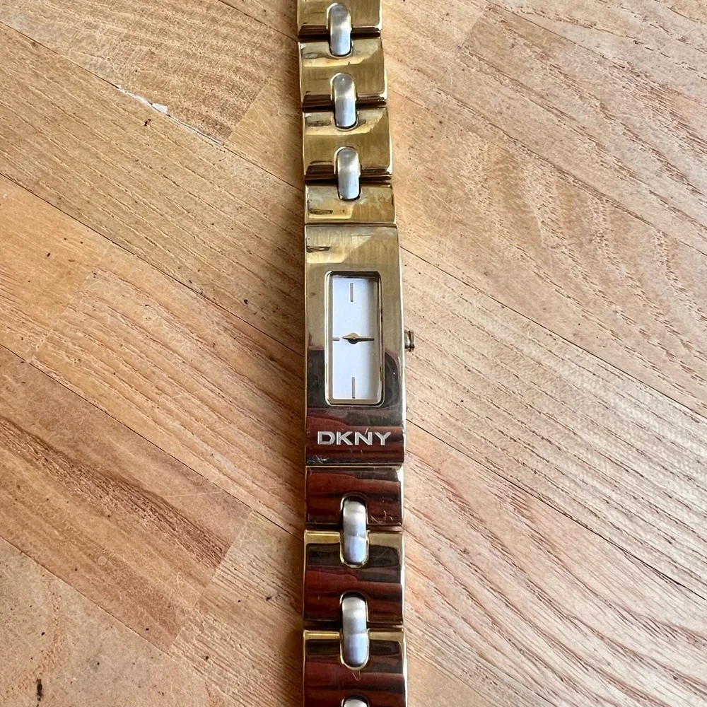 Dkny brand model